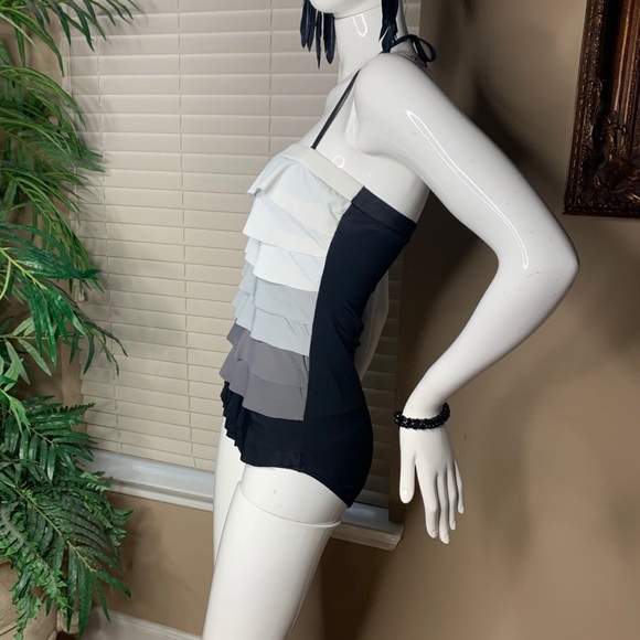 🎈Bathing Suit 🩱 Petite Medium - Picture 4 of 6